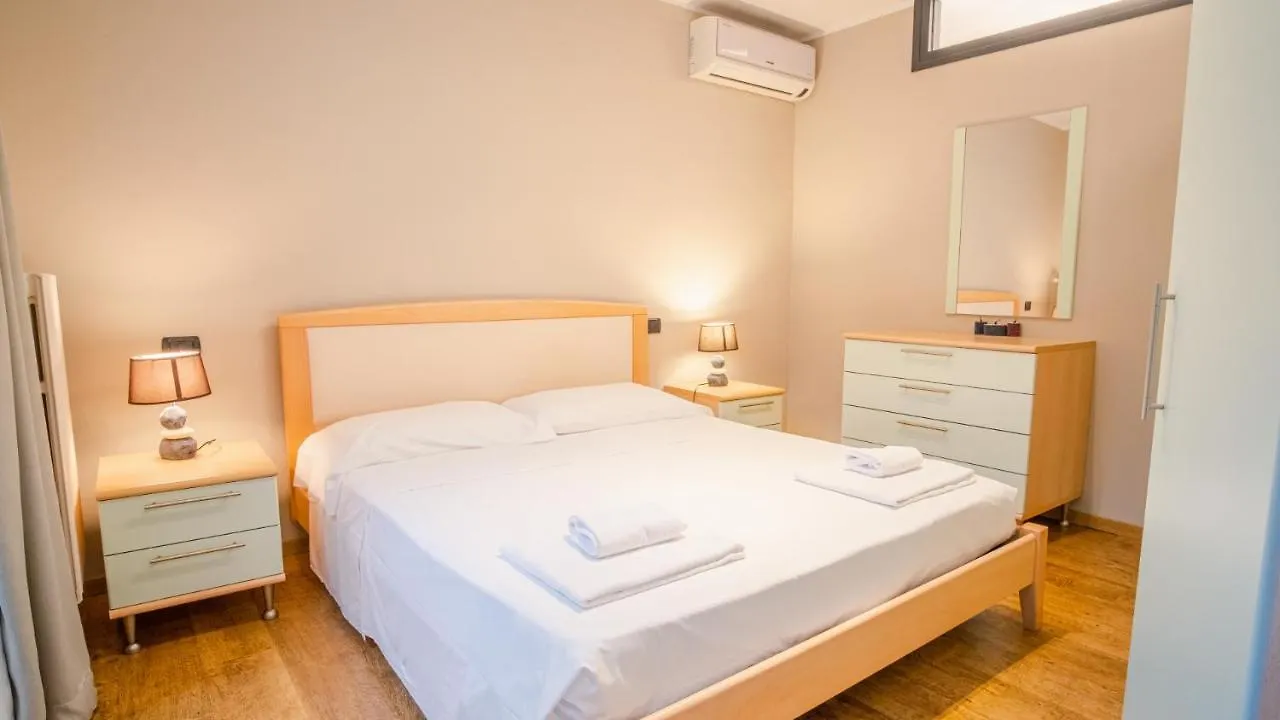 Nice Atmosphere In Casa Deborah - Italian Homing Apartment Sirmione