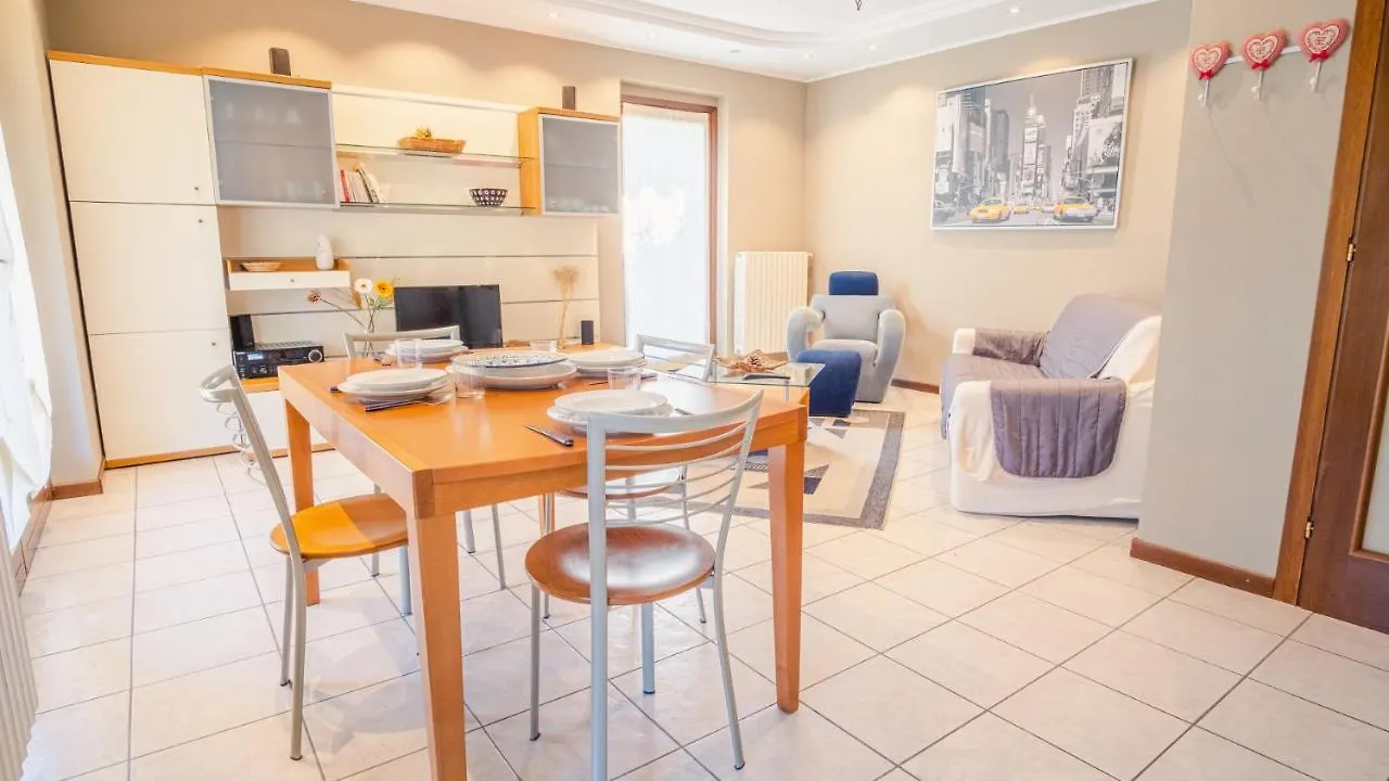 Appartamento Nice Atmosphere In Casa Deborah - Italian Homing Sirmione 0*,  Italia